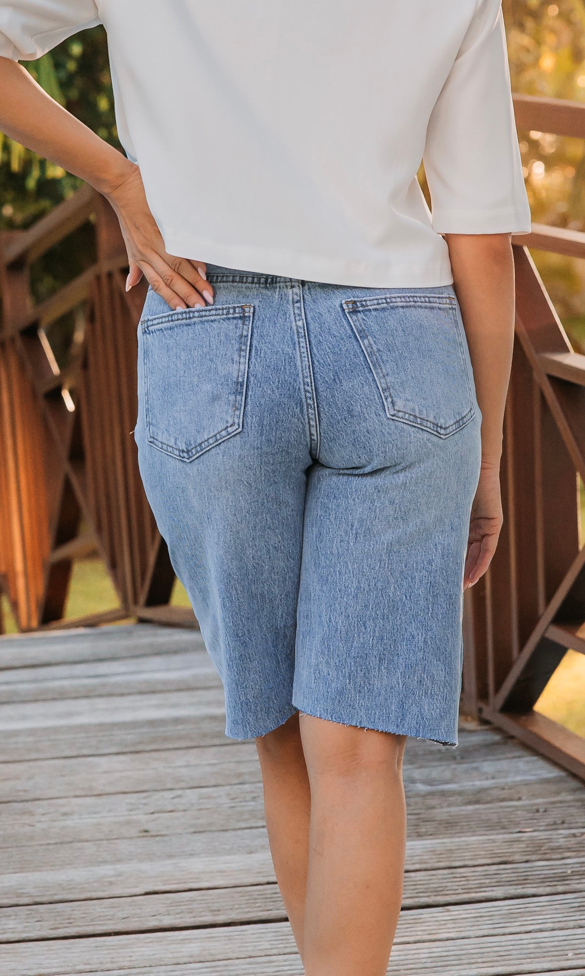 BERMUDA SHORTS