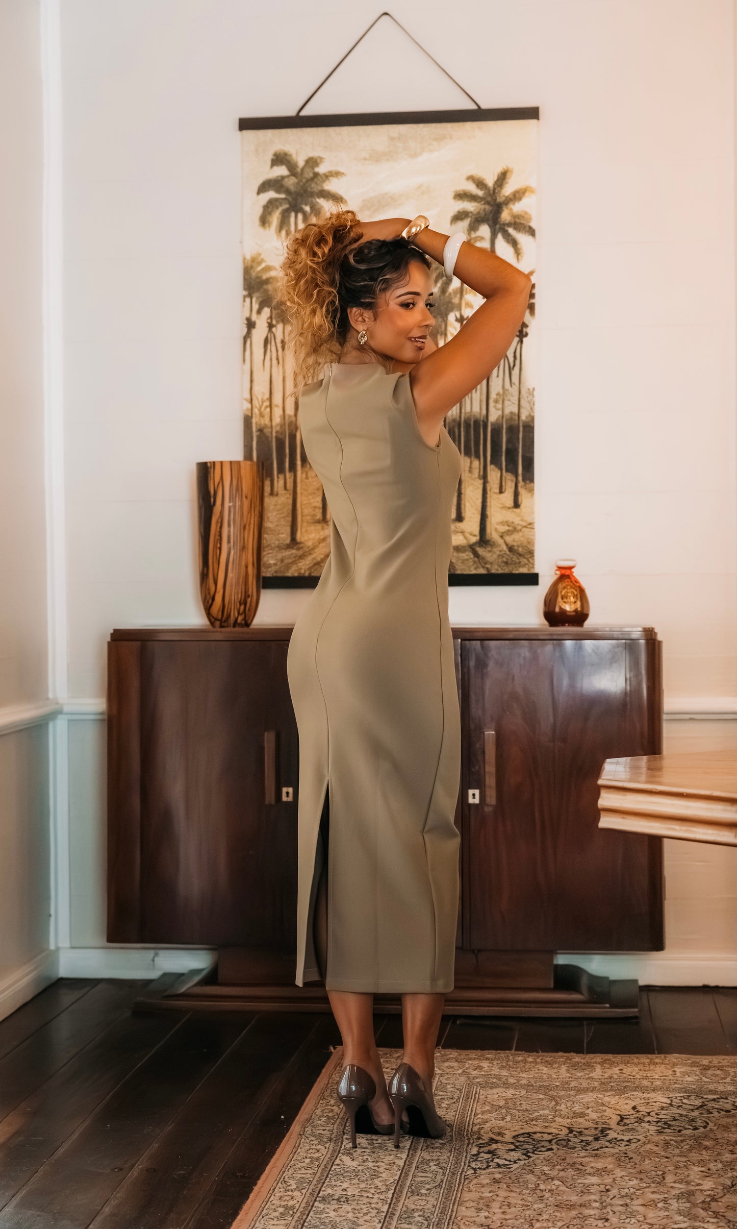 ROBE SIGNATURE