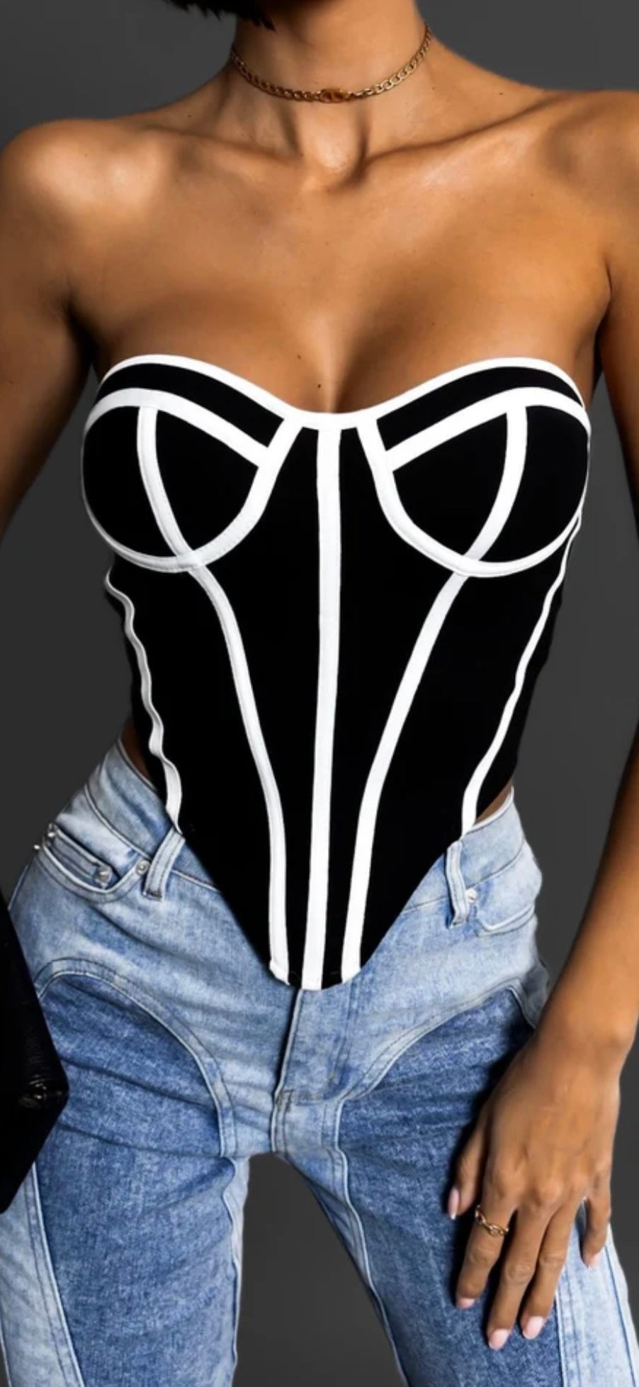 CROP-TOP SHAY
