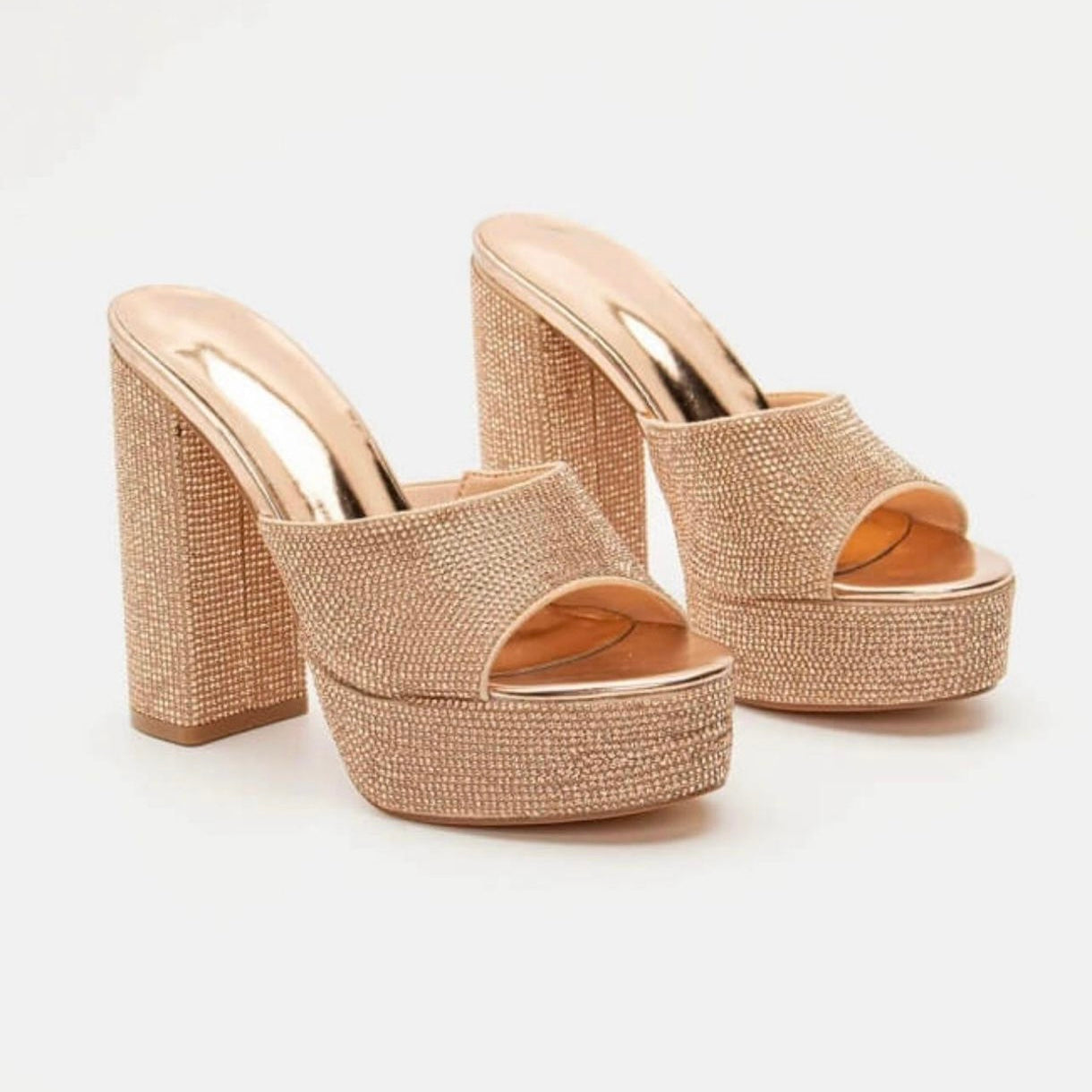 TALONS SARAH