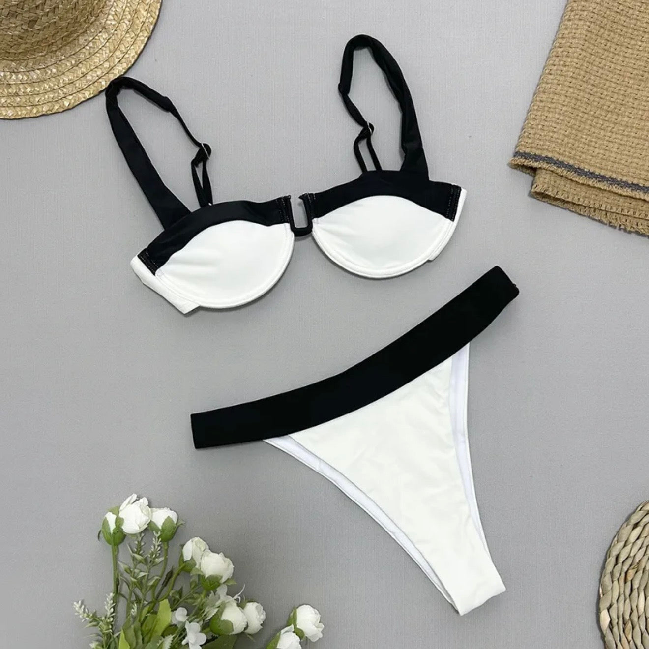 BIKINI DESIGN AMÉRICAIN