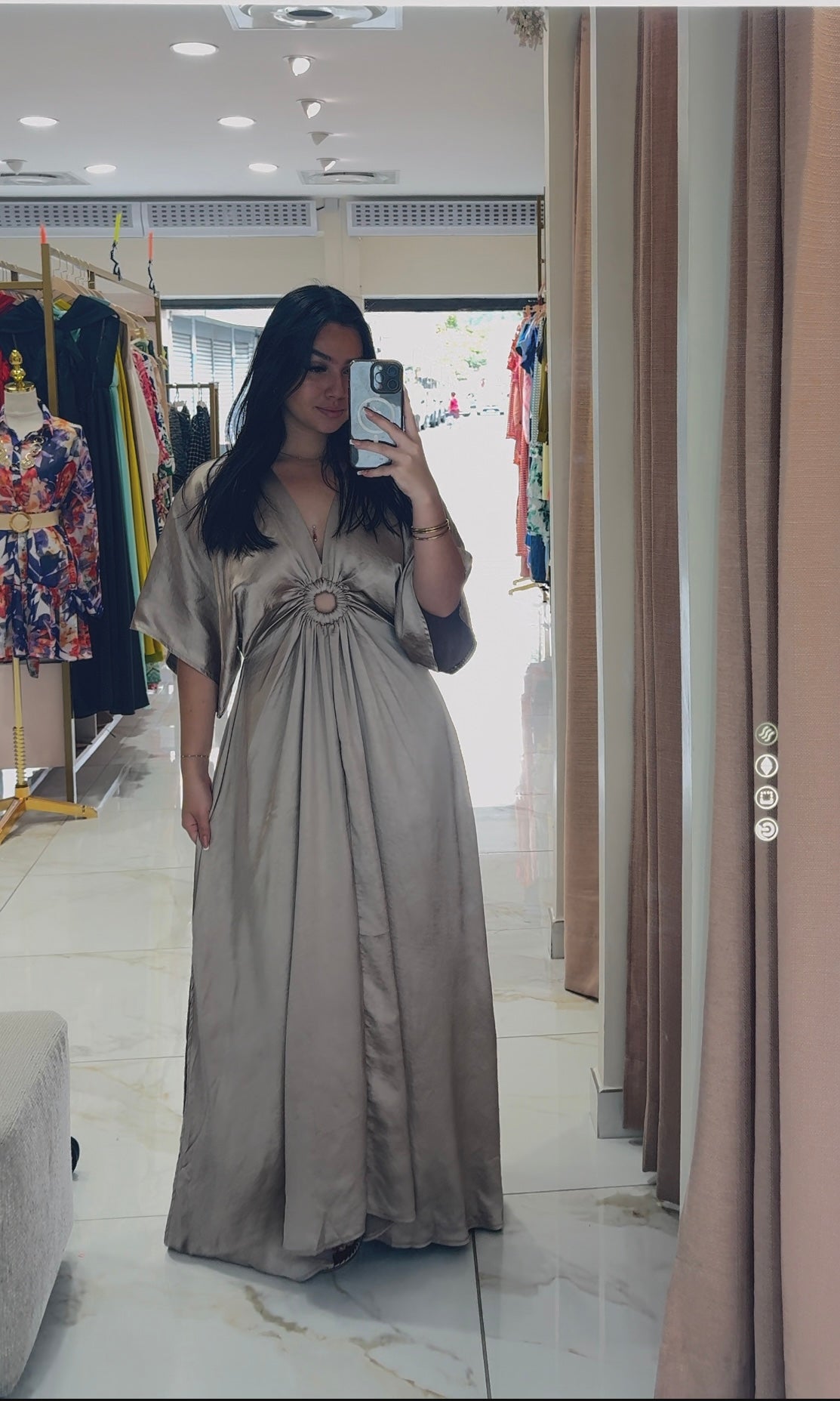 ROBE MELO