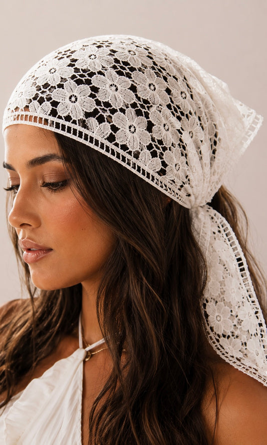 FOULARD DENTELLE BLANCHE