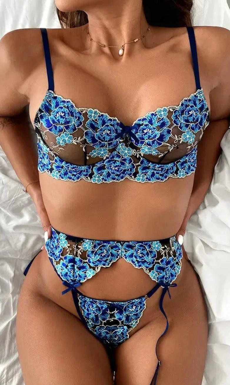 LINGERIE BLUE