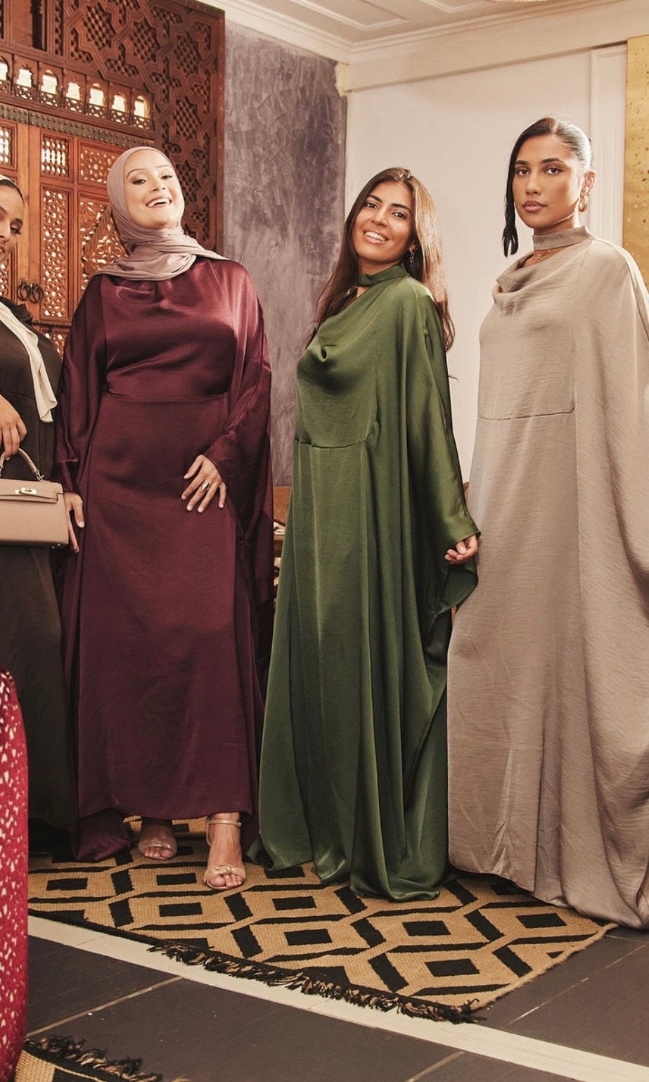 ABAYA ZARAH