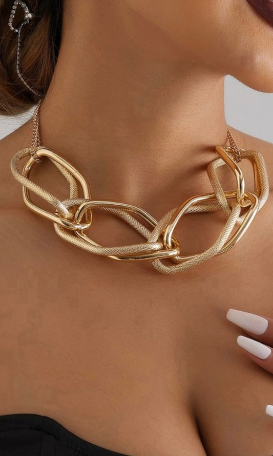 COLLIER LORIANNE