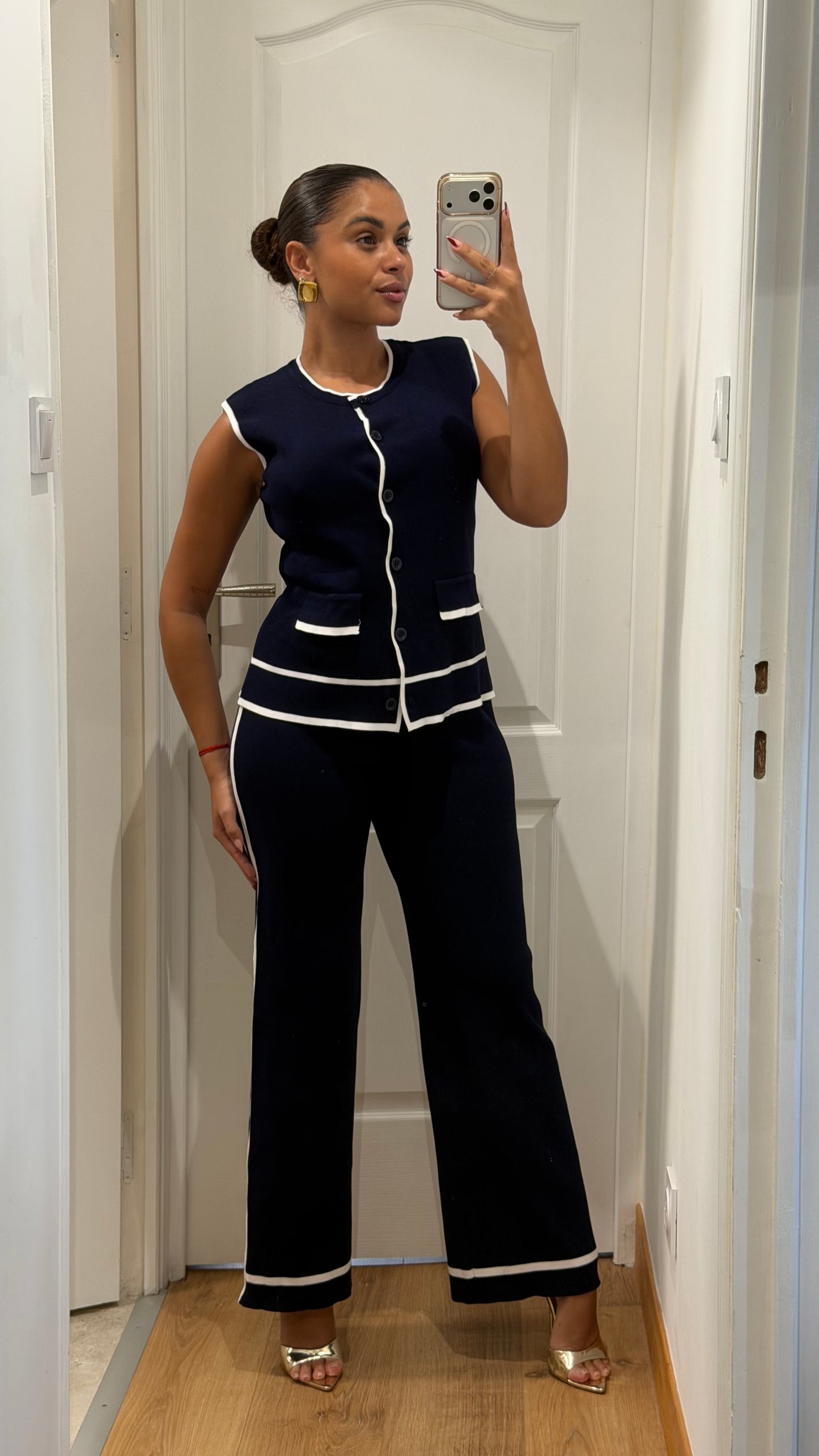 ENSEMBLE LOUISE