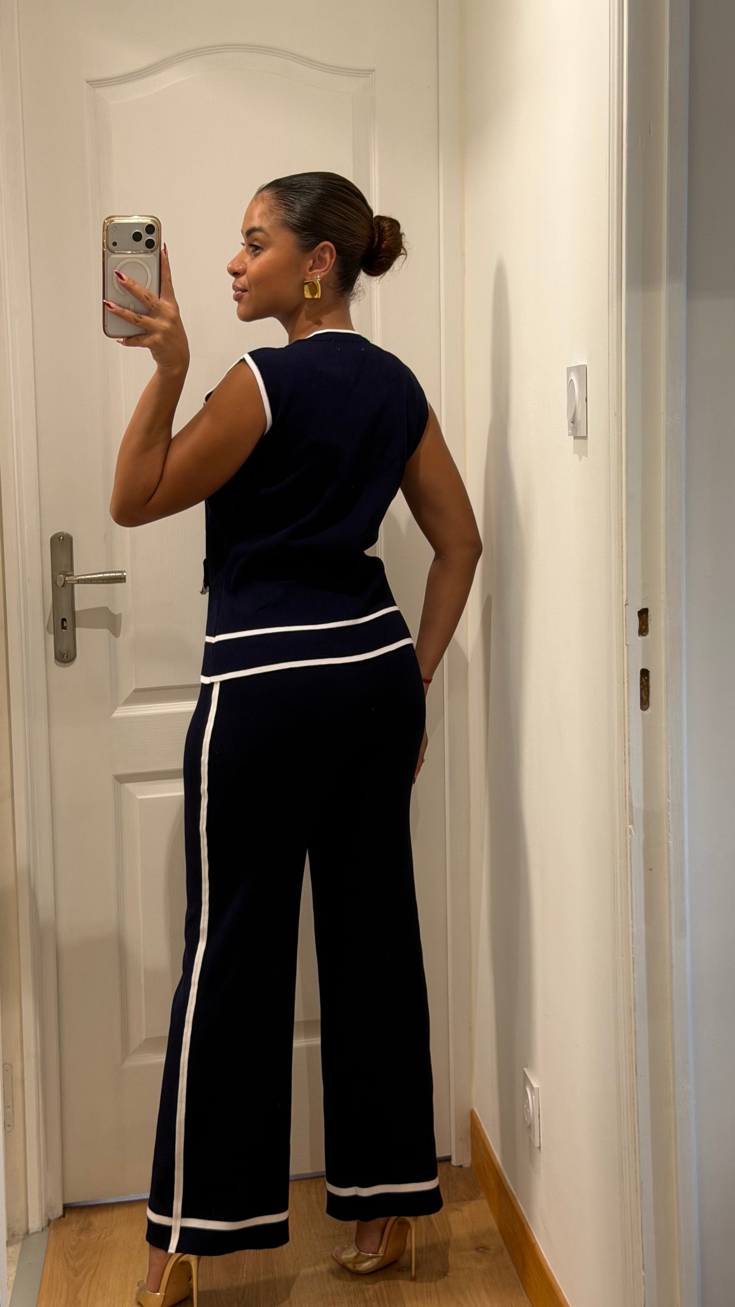 ENSEMBLE LOUISE