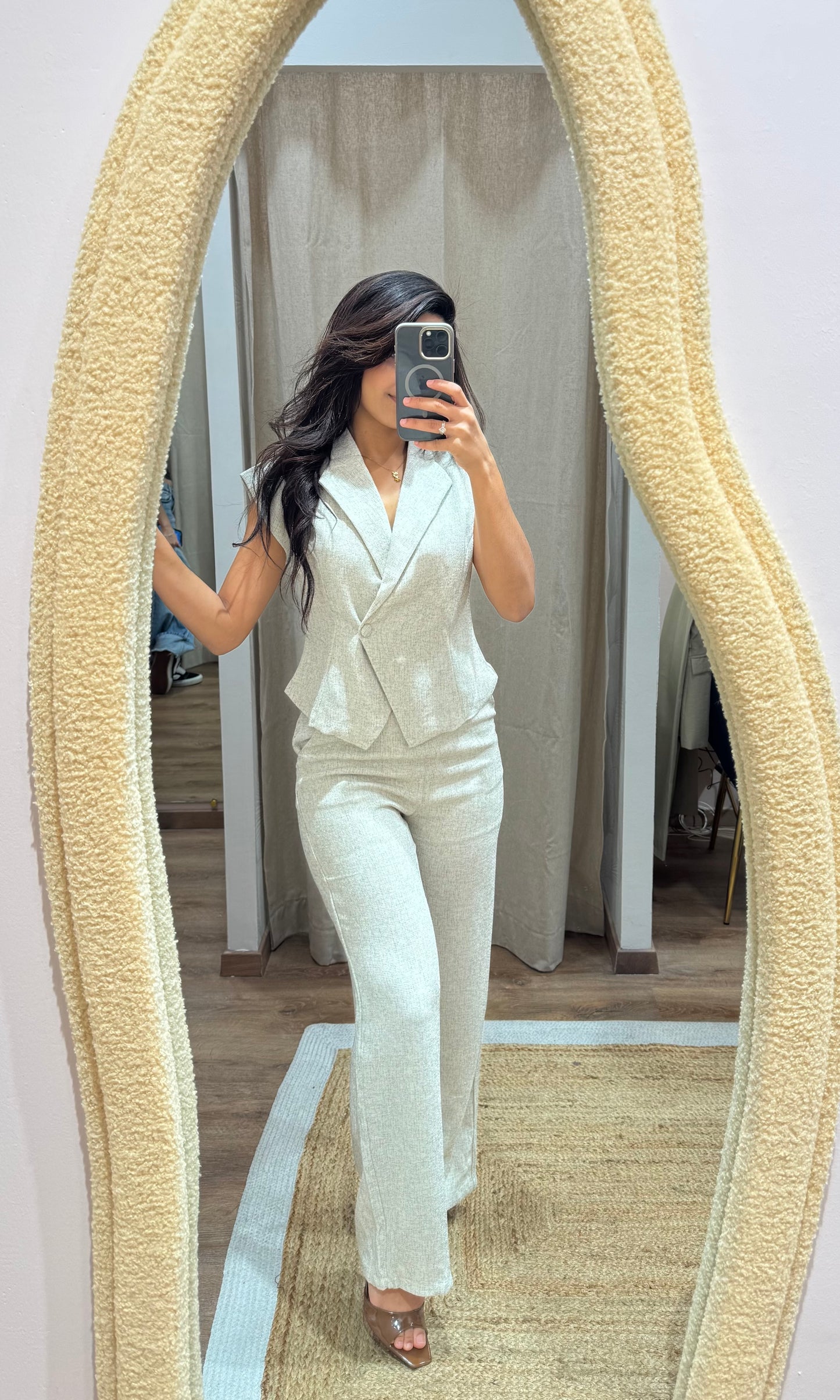 ENSEMBLE GREY
