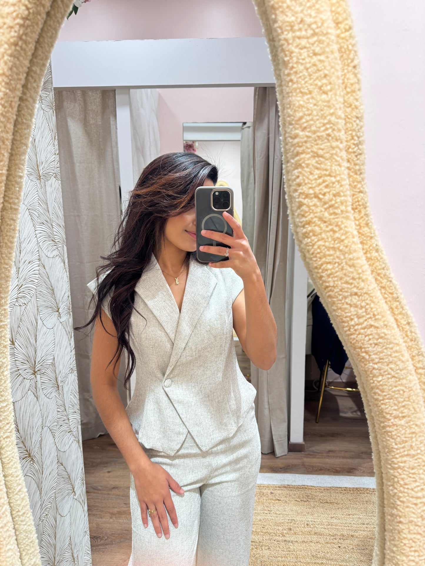 ENSEMBLE GREY